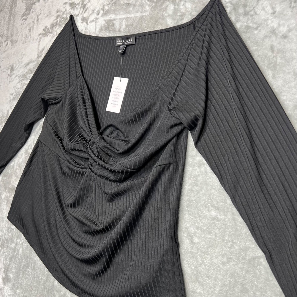 Eloquii Shirt Women's 18/20 Black Twist‎ Front Goth V-Neck Stretch - Picture 4 of 12